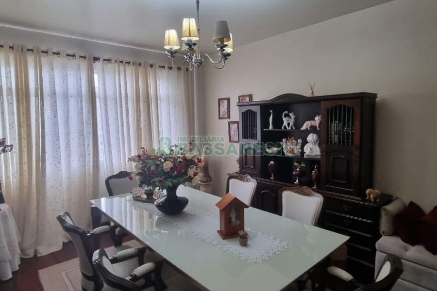 Apartamento com 103m², 3 dormitórios, no bairro Centro em Caxias do Sul para Comprar