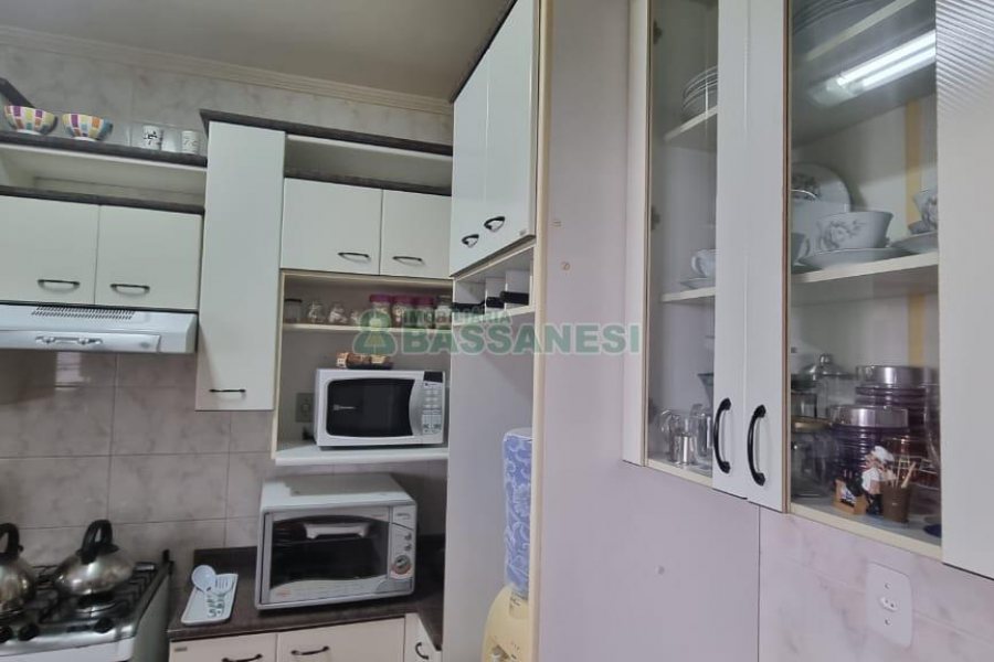Apartamento com 103m², 3 dormitórios, no bairro Centro em Caxias do Sul para Comprar