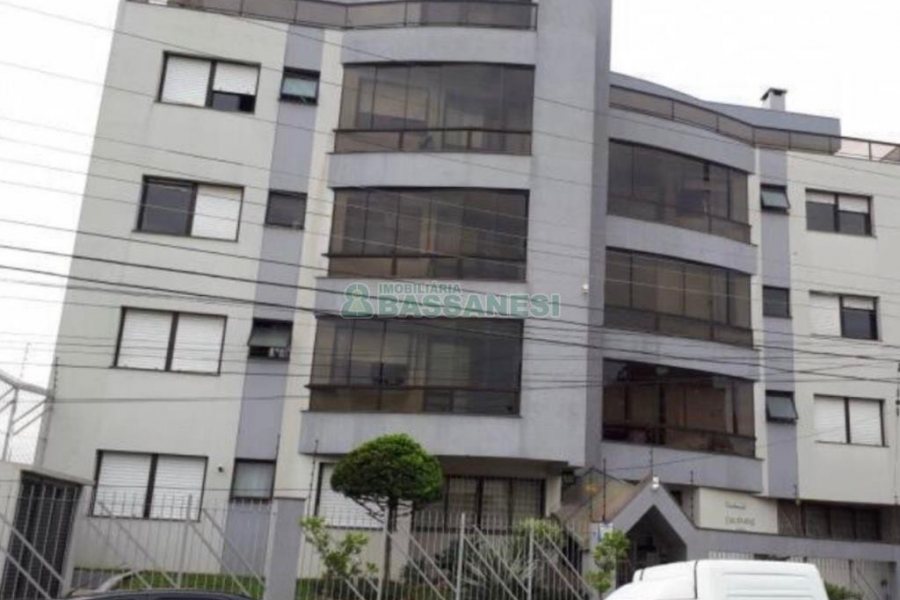 Apartamento com 93m², 3 dormitórios, 1 vaga, no bairro Pio X em Caxias do Sul para Comprar