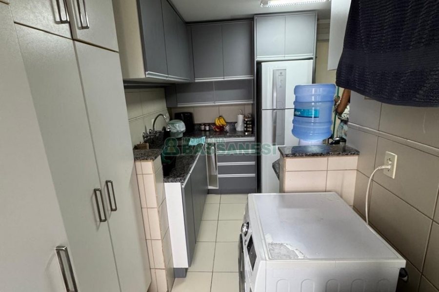 Apartamento com 93m², 3 dormitórios, 1 vaga, no bairro Pio X em Caxias do Sul para Comprar