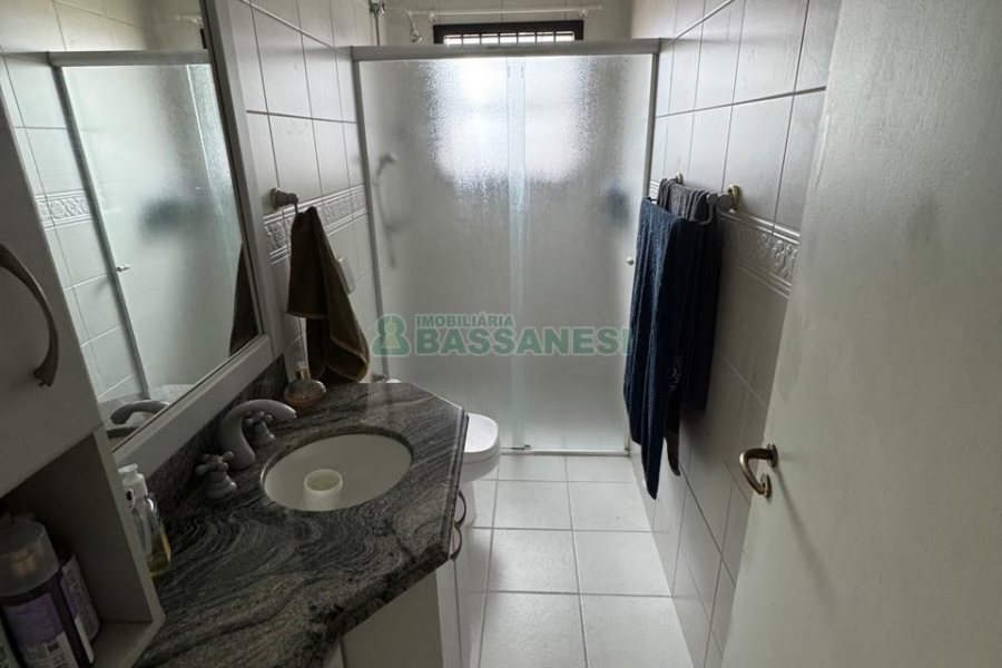 Apartamento com 93m², 3 dormitórios, 1 vaga, no bairro Pio X em Caxias do Sul para Comprar