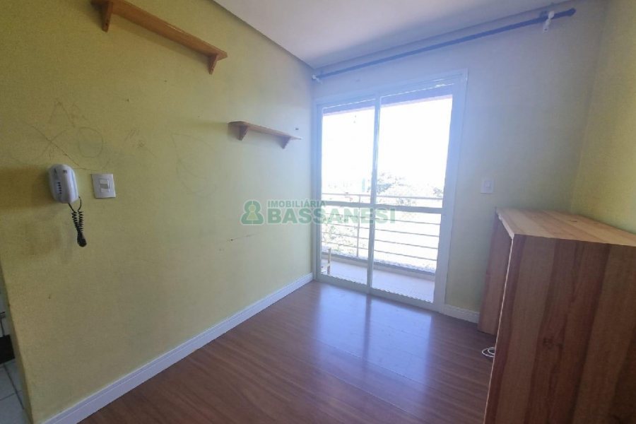 Apartamento com 62m², 2 dormitórios, 1 vaga, no bairro Desvio Rizzo em Caxias do Sul para Alugar