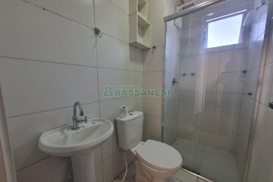 Apartamento com 62m², 2 dormitórios, 1 vaga, no bairro Desvio Rizzo em Caxias do Sul para Alugar