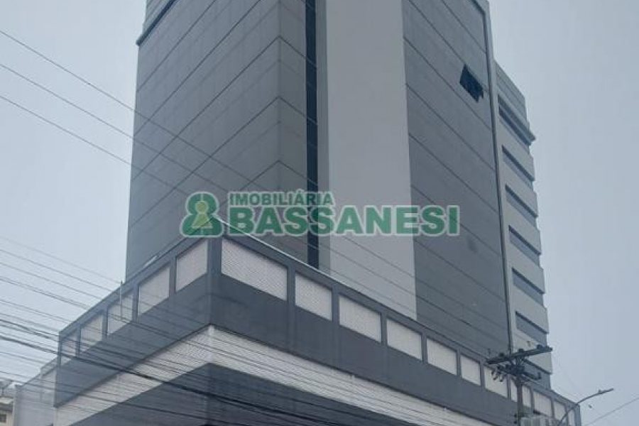 Box com 23m², no bairro Pio X em Caxias do Sul para Comprar