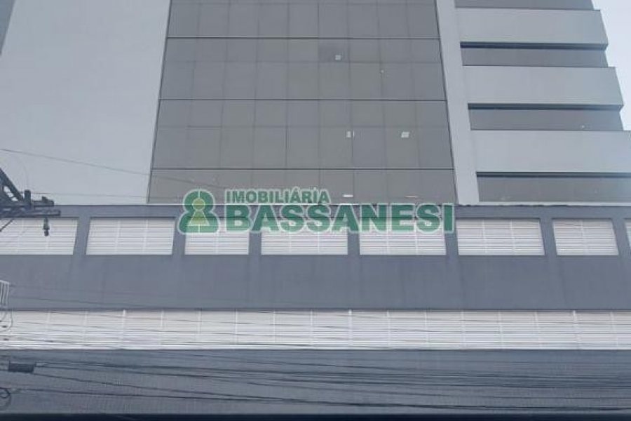 Box com 23m², no bairro Pio X em Caxias do Sul para Comprar