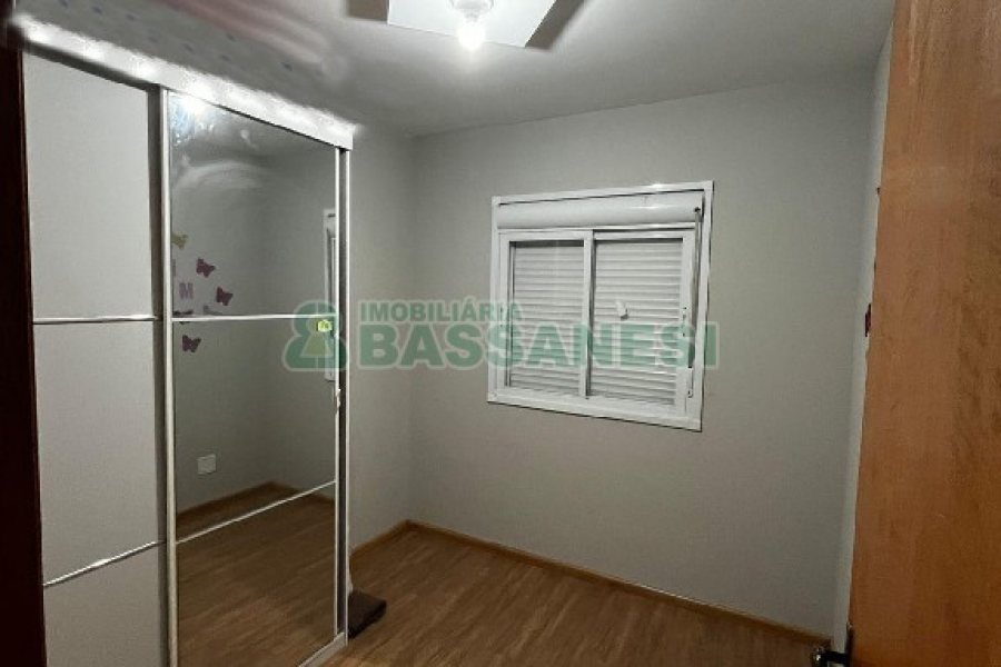 Apartamento com 58m², 2 dormitórios, 2 vagas, no bairro São Luiz em Caxias do Sul para Alugar