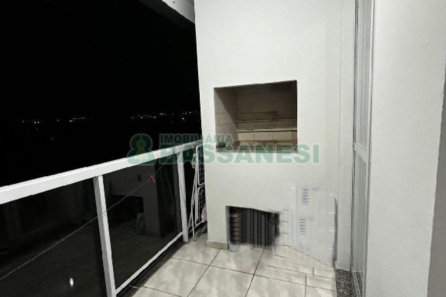 Apartamento com 58m², 2 dormitórios, 2 vagas, no bairro São Luiz em Caxias do Sul para Alugar