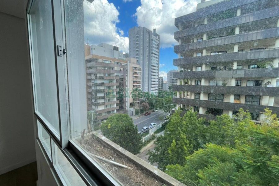 Apartamento com 99m², 2 dormitórios, 1 vaga, no bairro Centro em Caxias do Sul para Comprar