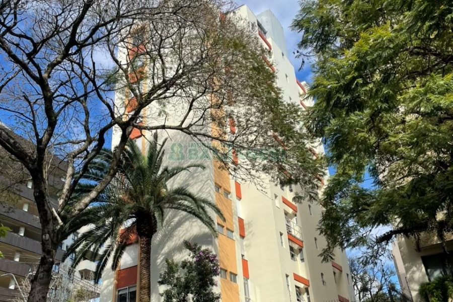 Apartamento com 99m², 3 dormitórios, 1 vaga, no bairro Exposição em Caxias do Sul para Comprar