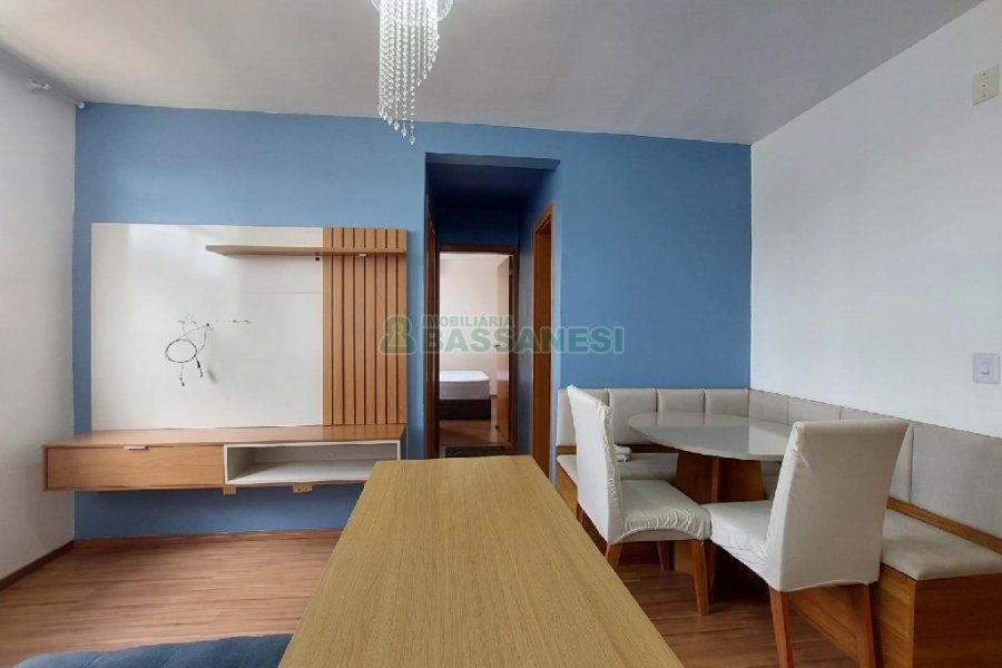 Apto Mobiliado com 49m², 2 dormitórios, 1 vaga, no bairro Bela Vista em Caxias do Sul para Alugar