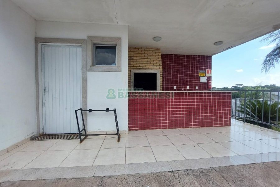 Apto Mobiliado com 49m², 2 dormitórios, 1 vaga, no bairro Bela Vista em Caxias do Sul para Alugar