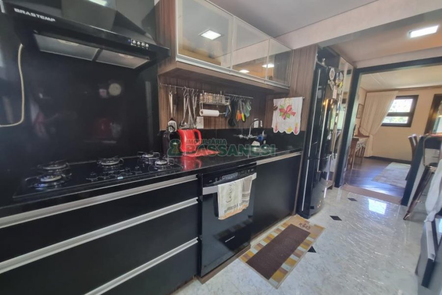 Apartamento com 203m², 3 dormitórios, 3 vagas, no bairro Sagrada Família em Caxias do Sul para Comprar