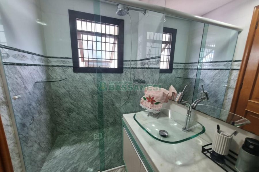 Apartamento com 203m², 3 dormitórios, 3 vagas, no bairro Sagrada Família em Caxias do Sul para Comprar