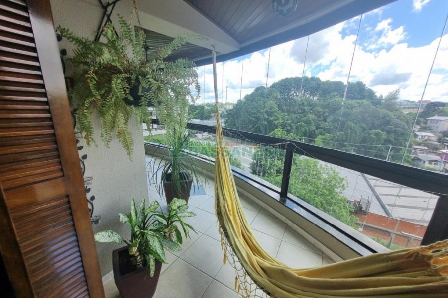 Apartamento com 203m², 3 dormitórios, 3 vagas, no bairro Sagrada Família em Caxias do Sul para Comprar