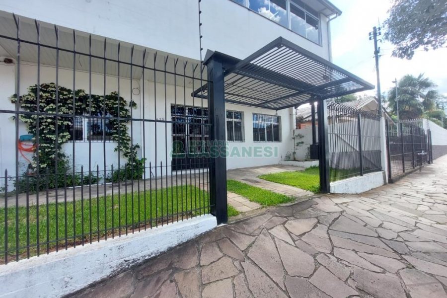 Loja com 270m², no bairro Kayser em Caxias do Sul para Alugar