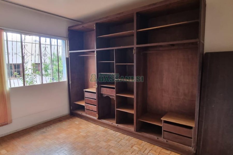 Apartamento com 80m², 3 dormitórios, 1 vaga, no bairro Sagrada Família em Caxias do Sul para Alugar