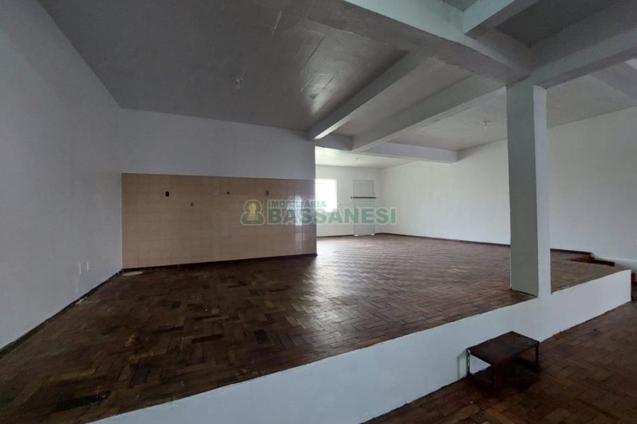 Loja com 100m², 1 vaga, no bairro Rio Branco em Caxias do Sul para Alugar