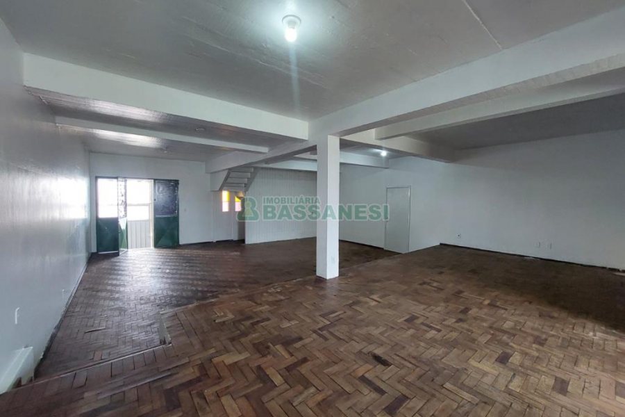 Loja com 100m², 1 vaga, no bairro Rio Branco em Caxias do Sul para Alugar