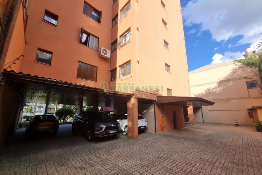 Apartamento com 109m², 2 dormitórios, 1 vaga, no bairro Medianeira em Caxias do Sul para Alugar