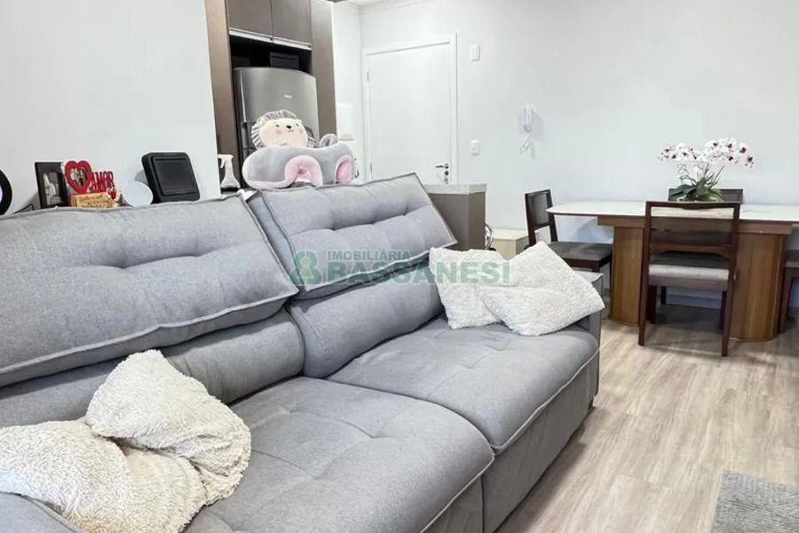 Apartamento com 58m², 2 dormitórios, 1 vaga, no bairro Panazzolo em Caxias do Sul para Alugar