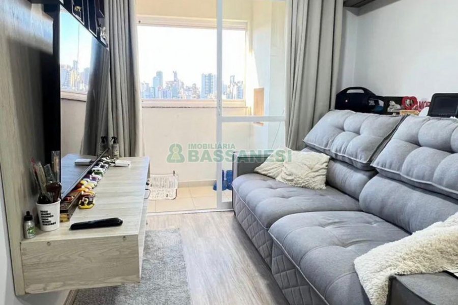 Apartamento com 58m², 2 dormitórios, 1 vaga, no bairro Panazzolo em Caxias do Sul para Alugar