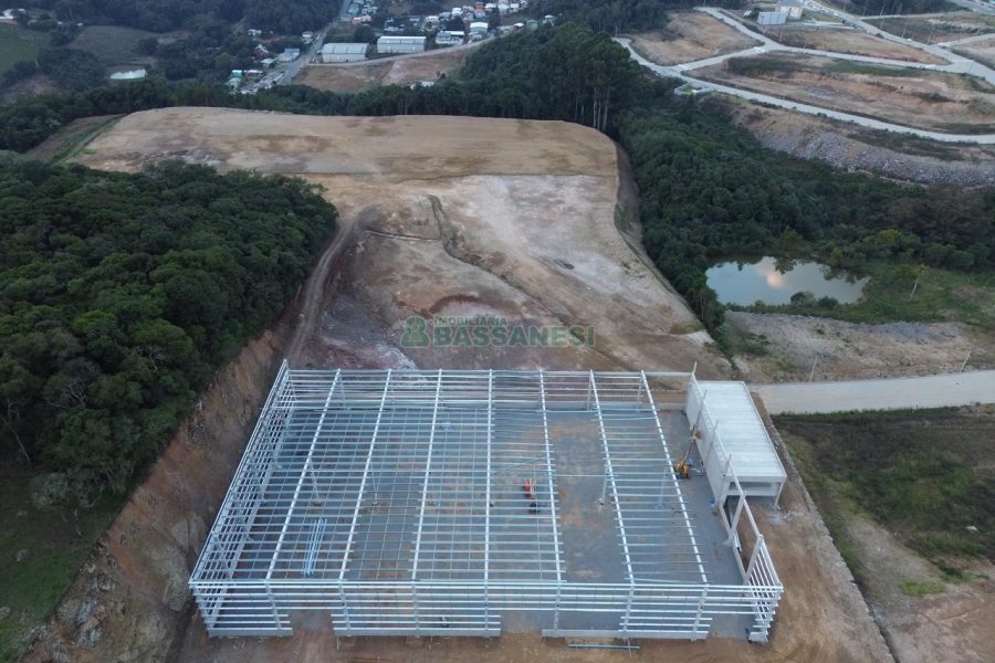 Pavilhão com 4500m², no bairro Linha 40 em Caxias do Sul para Alugar