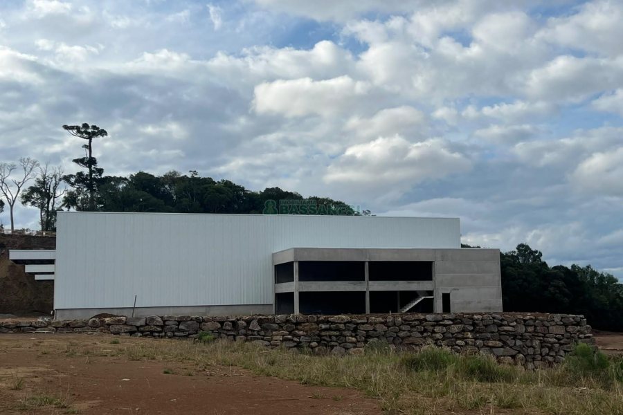 Pavilhão com 4500m², no bairro Sao Gotardo em Flores da Cunha para Alugar