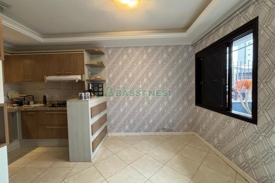 Casa com 180m², 3 dormitórios, 3 vagas, no bairro Vila Verde em Caxias do Sul para Alugar