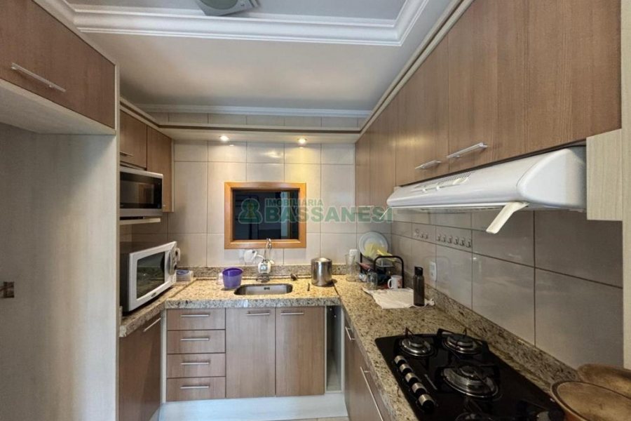 Casa com 180m², 3 dormitórios, 3 vagas, no bairro Vila Verde em Caxias do Sul para Alugar