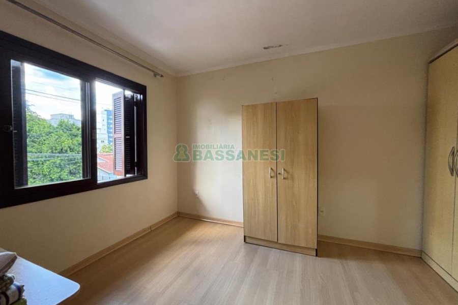 Casa com 180m², 3 dormitórios, 3 vagas, no bairro Vila Verde em Caxias do Sul para Alugar