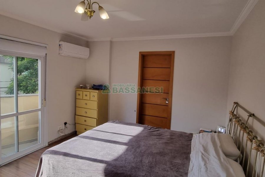 Apartamento com 172m², 2 dormitórios, 2 vagas, no bairro Jardim América em Caxias do Sul para Comprar