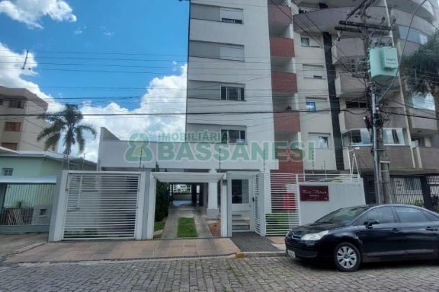 Apartamento com 85m², 2 dormitórios, 2 vagas, no bairro Pio X em Caxias do Sul para Alugar