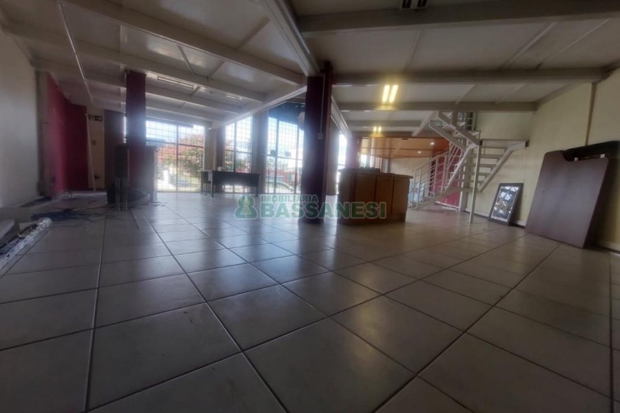 Loja com 306m², no bairro Santa Catarina em Caxias do Sul para Alugar