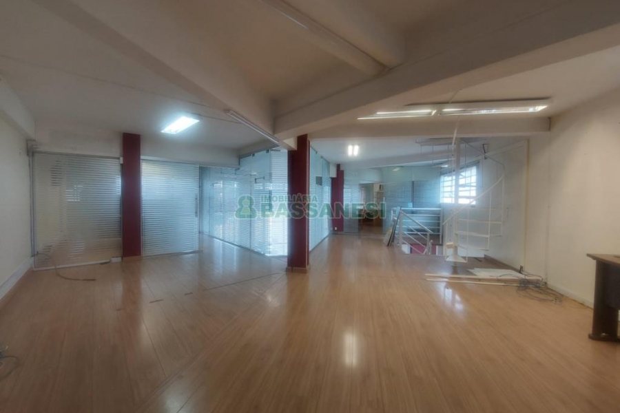 Loja com 306m², no bairro Santa Catarina em Caxias do Sul para Alugar