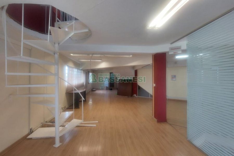 Loja com 306m², no bairro Santa Catarina em Caxias do Sul para Alugar