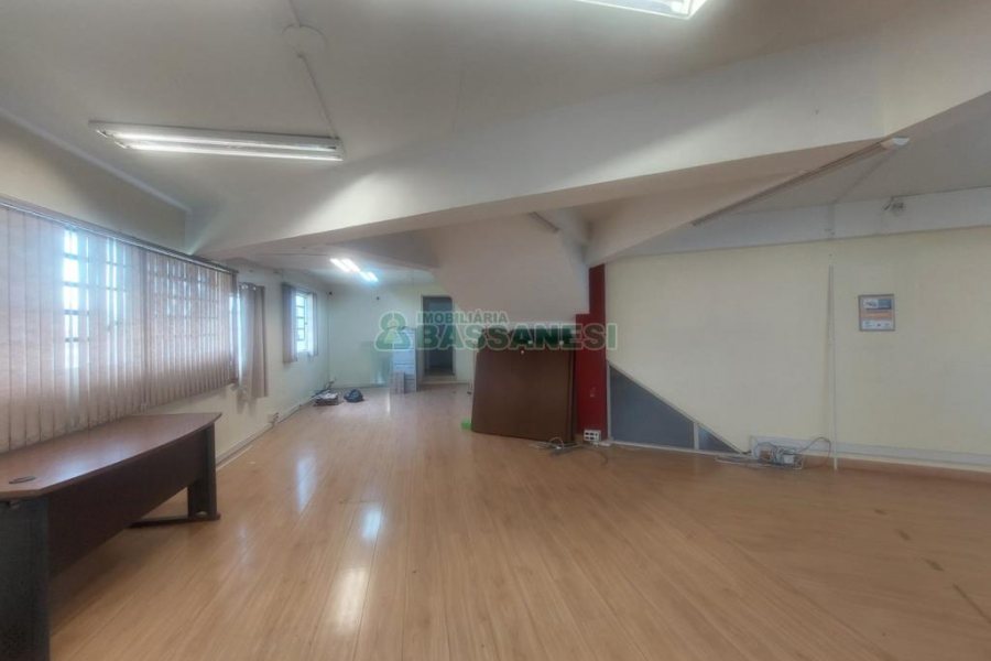 Loja com 306m², no bairro Santa Catarina em Caxias do Sul para Alugar