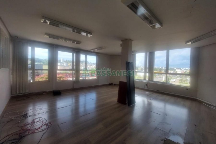 Loja com 306m², no bairro Santa Catarina em Caxias do Sul para Alugar