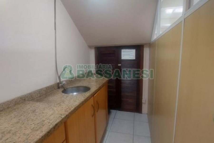 Loja com 306m², no bairro Santa Catarina em Caxias do Sul para Alugar