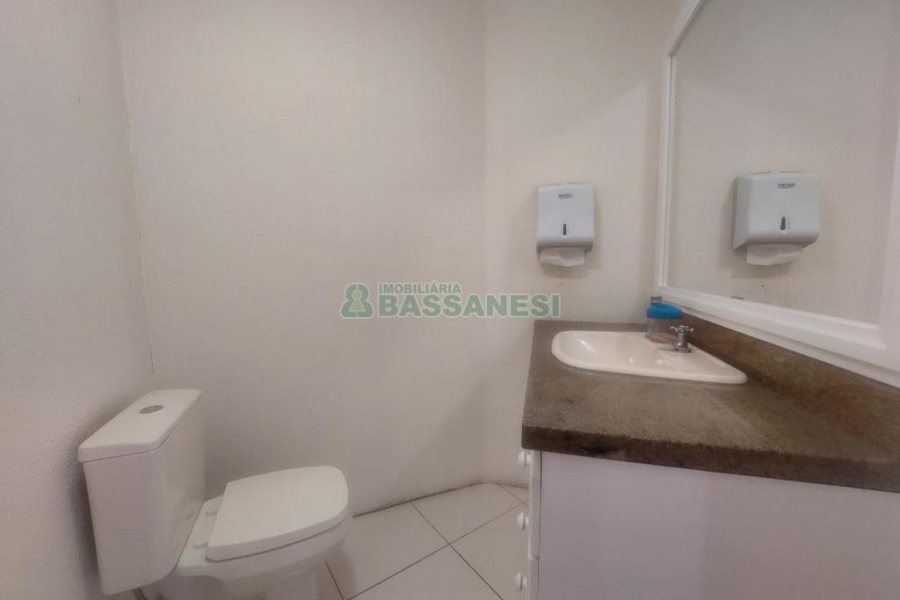 Loja com 306m², no bairro Santa Catarina em Caxias do Sul para Alugar