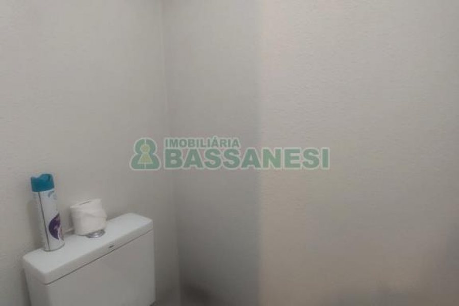 Loja com 306m², no bairro Santa Catarina em Caxias do Sul para Alugar