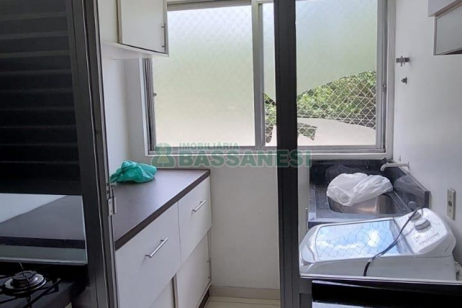 Apartamento, 2 dormitórios, 1 vaga, no bairro Lourdes em Caxias do Sul para Alugar