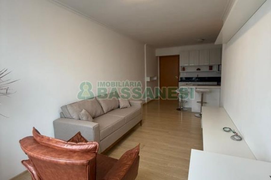 Apartamento com 45m², 1 dormitório, 1 vaga, no bairro Madureira em Caxias do Sul para Alugar