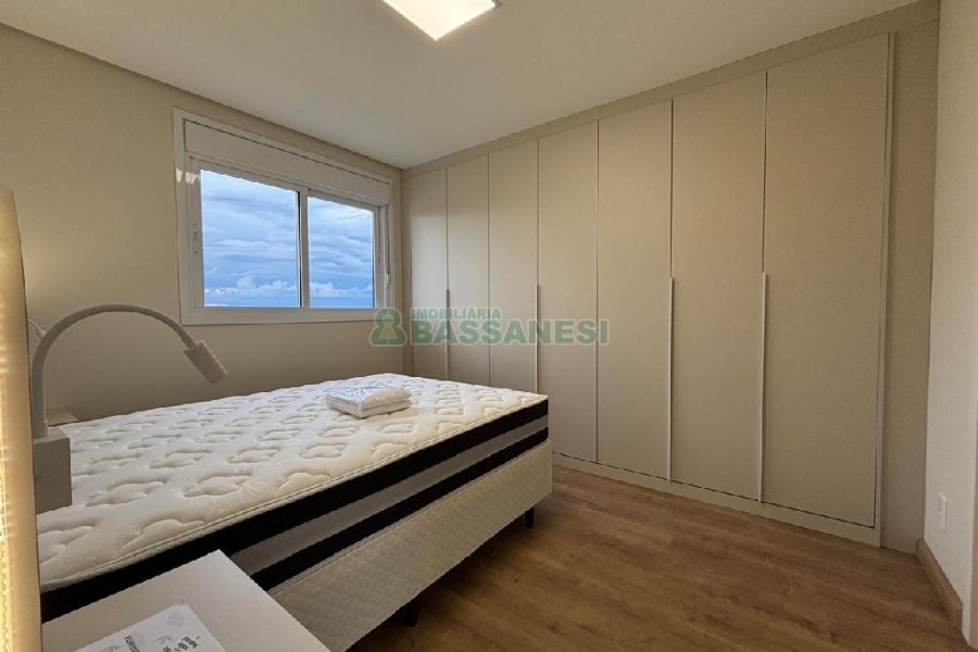 Apto Mobiliado com 52m², 1 dormitório, 1 vaga, no bairro Villagio Iguatemi em Caxias do Sul para Alugar