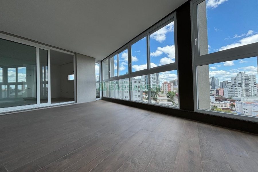 Apartamento com 230m², 3 dormitórios, 3 vagas, no bairro Centro em Caxias do Sul para Alugar