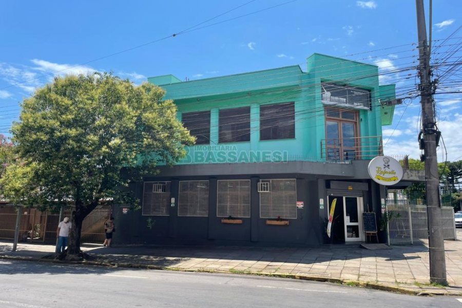 Predio com 300m², no bairro Centro em Caxias do Sul para Comprar