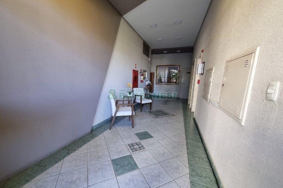 Apartamento com 80m², 2 dormitórios, 1 vaga, no bairro Pio X em Caxias do Sul para Alugar
