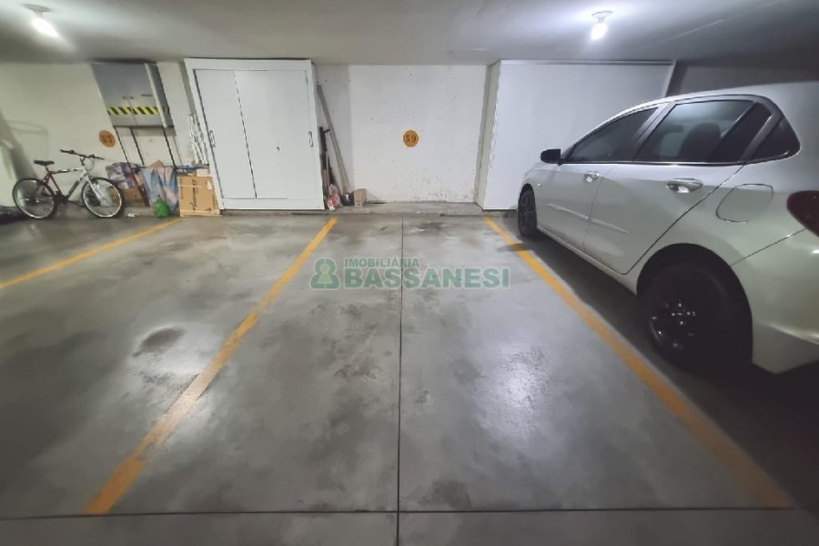 Apartamento com 80m², 2 dormitórios, 1 vaga, no bairro Pio X em Caxias do Sul para Alugar