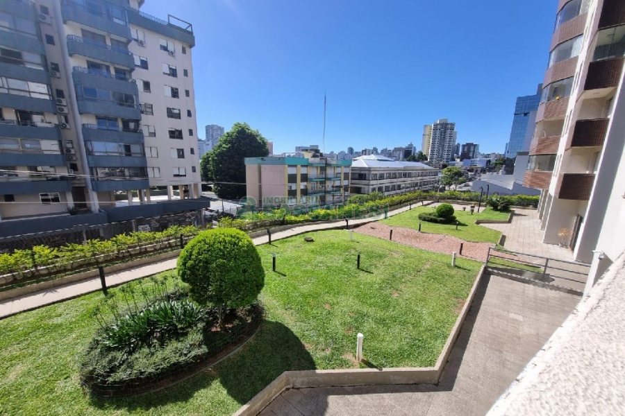 Apartamento com 80m², 2 dormitórios, 1 vaga, no bairro Pio X em Caxias do Sul para Alugar
