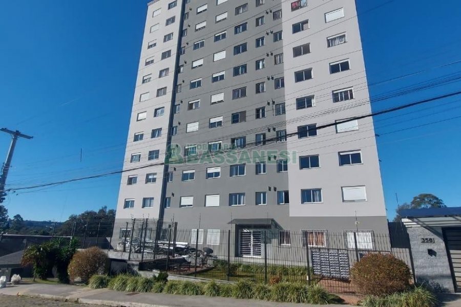 Apto Mobiliado com 56m², 2 dormitórios, 1 vaga, no bairro Sanvitto em Caxias do Sul para Alugar