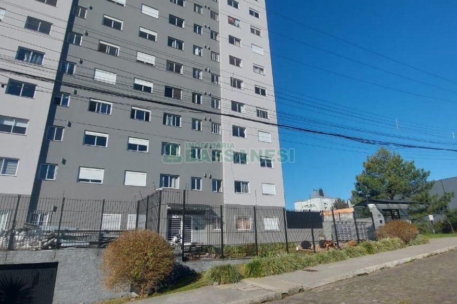 Apto Mobiliado com 56m², 2 dormitórios, 1 vaga, no bairro Sanvitto em Caxias do Sul para Alugar